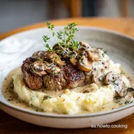 Bistec con Salsa de Champi&ntilde;ones y Pur&eacute; por 30 Min