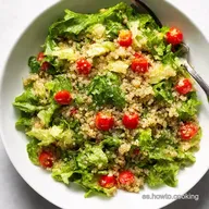 Cena Ligera Ensalada Mediterr&aacute;nea con Quinoa Deliciosa