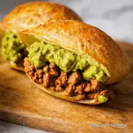 Papa rellena de carne y guacamole Un cl&aacute;sico con mi toque secreto