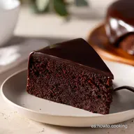 Torta H&uacute;meda De Chocolate: Miga Sedosa